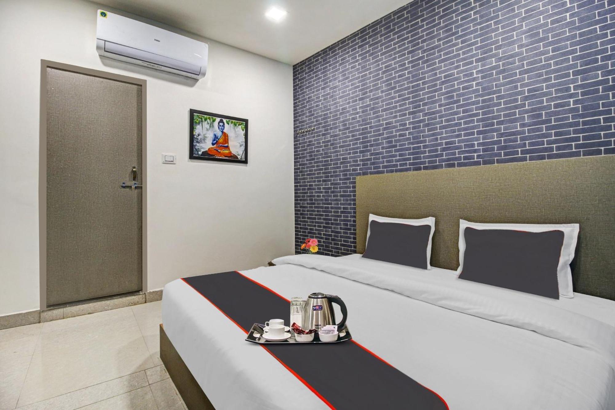 Super Collection O The Wishtler Hotel Bhopal Exterior foto