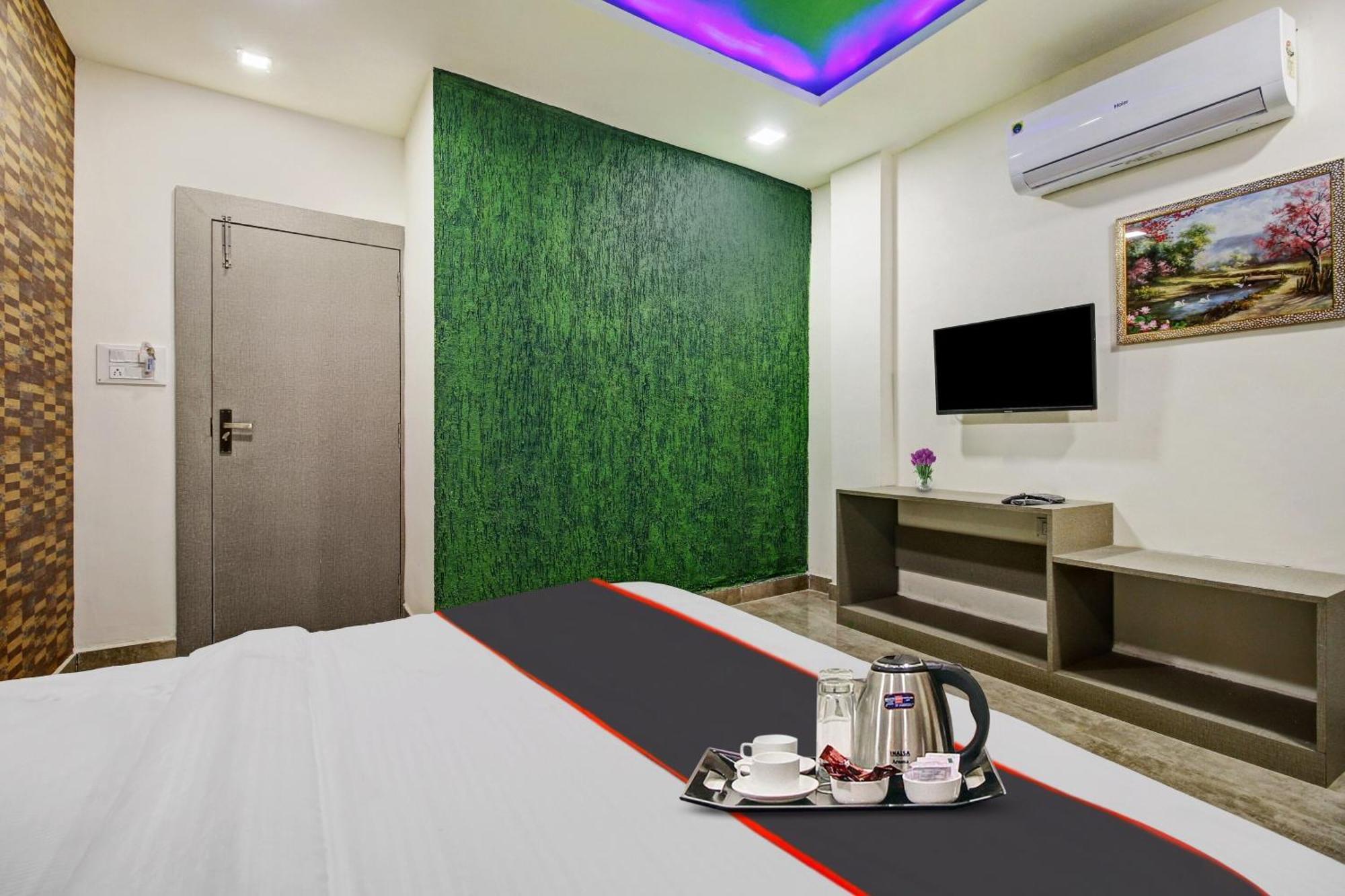 Super Collection O The Wishtler Hotel Bhopal Exterior foto