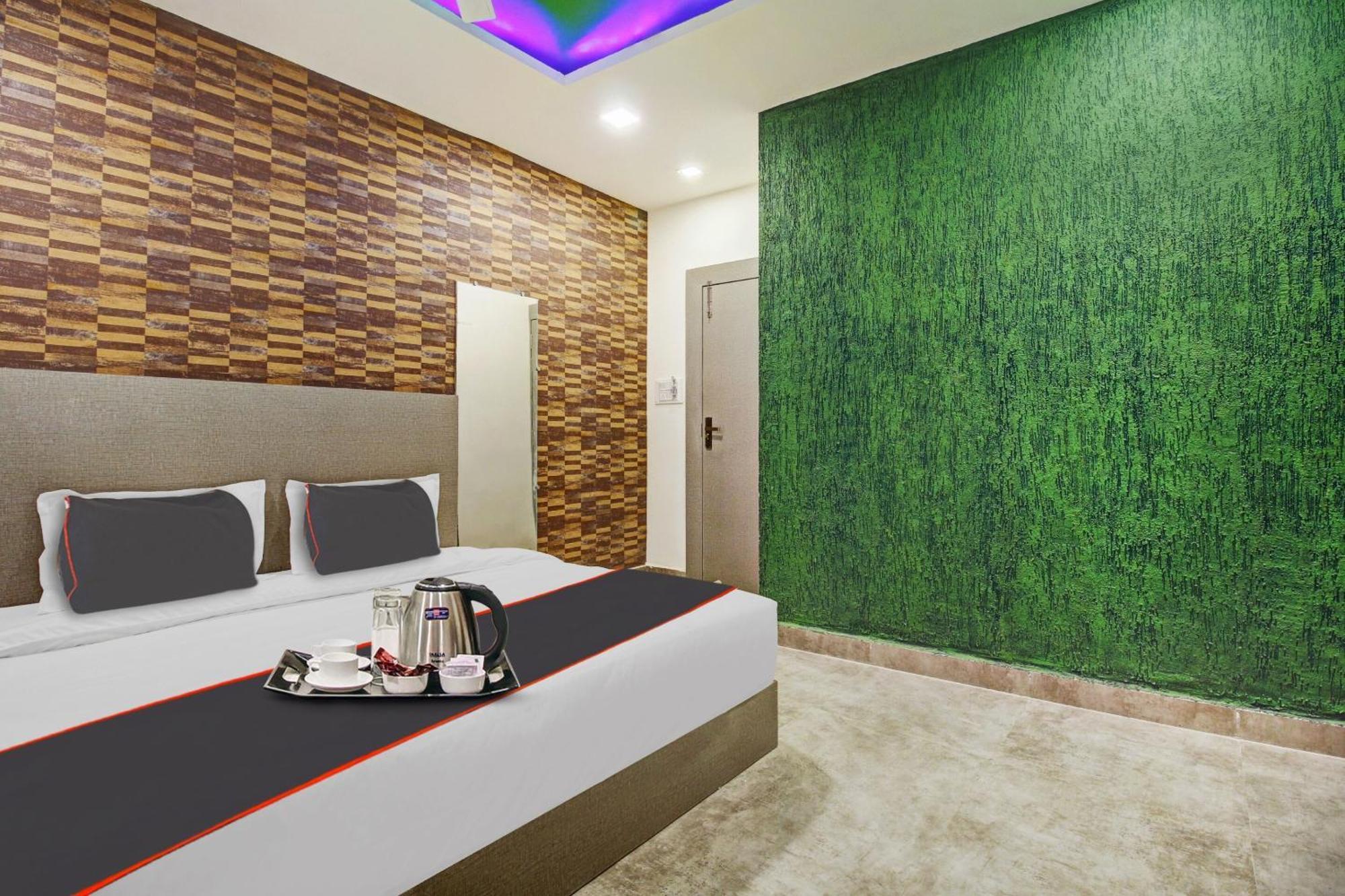 Super Collection O The Wishtler Hotel Bhopal Exterior foto